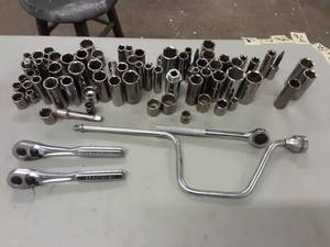 lot 27 image: Large Lot Of 38 Sockets, 2-Ratchets, Extensions, Speed Wrench SAEMetrix Mostly Craftsman