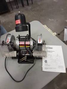 lot 34 image: 6 Variable Speed Bench Grinder With Light