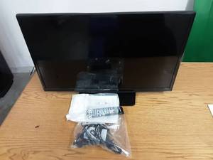 lot 130 image: 28 Samsung Flat Screen TV With Remote Works