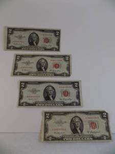 lot 67 image: Lot of $2 Red Seals