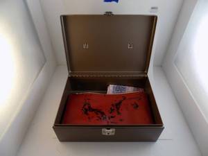 lot 113 image: Metal Lock Box