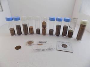 lot 44 image: Lot Of Coins