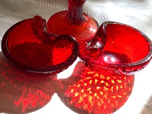 lot 7 image: Three Pieces Vintage Fenton Ruby Red