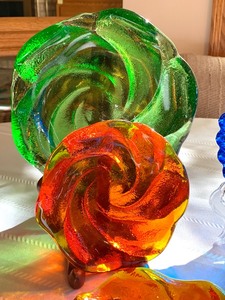 lot 8 image: Vintage Glassware
