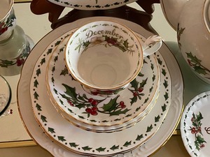 lot 51 image: Royal Albert Bone China Christmas Rose 1970