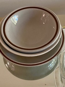lot 48 image: Assorted Kitchen Glassware