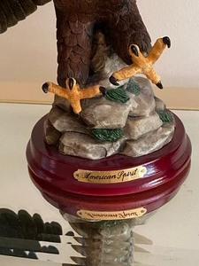 lot 41 image: Eagle Figurines