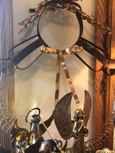 lot 90 image: 12 Piece Lot of Assorted Angels