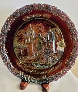 lot 140 image: Fenton Christmas Plates