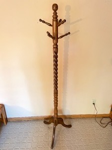 lot 67 image: Wooden Coat Rack