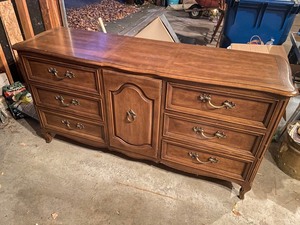 lot 118 image: Large Vintage Wood Dresser