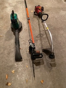 lot 126 image: Yard Tools