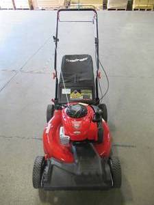 lot 7 image: Troy-bilt 21 in. 140 cc 550e Series Briggs & Stratton Gas Walk Behind Self Propelled Lawn Mower w 2-in-1 TriAction Cutting System TB200