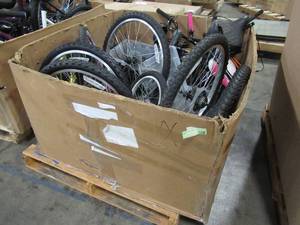 lot 205 image: WHOLESALE MIXED PALLET OF MISCELLANEOUS BICYCLE PARTS
