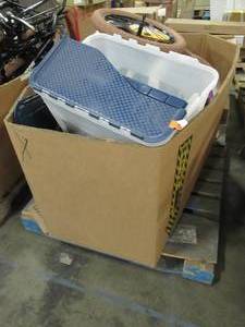 lot 209 image: WHOLESALE MIXED PALLET OF MISCELLANEOUS BICYCLE TIRES, RIMS & PARTS