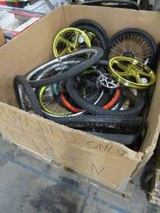 lot 218 image: WHOLESALE MIXED PALLET OF MISCELLANEOUS TIRES AND RIMS