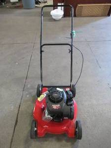 lot 25 image: Yard Machines 20 in. 125cc OHV Briggs & Stratton Gas Push Mower 11A-02BT729