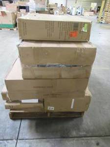 lot 432 image: WHOLESALE MIXED PALLET OF HOME DECOR