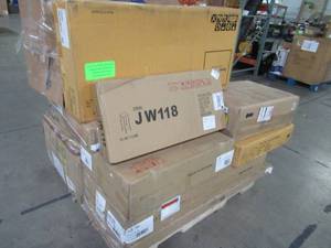 lot 417 image: WHOLESALE MIXED PALLET OF MISCELLANEOUS FURNITURE AND MORE