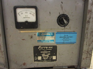 FERRO MAC INDUSTRIAL BATTERY CHARGER