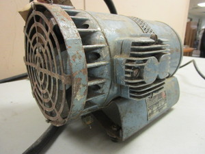 BELL & GOSSETT CO. OIL-LESS AIR COMPRESSOR