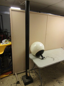 GLOBE LIGHT WITH STAND