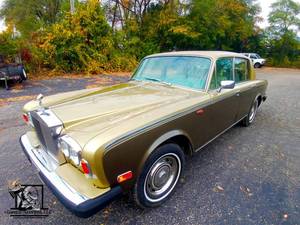 lot 900 image: 1979 Rolls Royce Silver Shadow II  NO RESERVE 