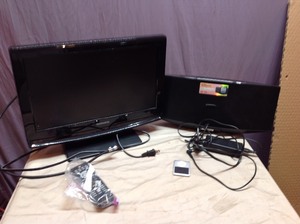 19 TV DVD Player, iPod & iPod Dock