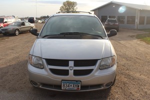 lot 6227 image: 2004 Dodge Grand Caravan SXT - One Owner -