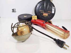lot 272 image: Craftsman Pro Cord Reel Light w Alerts S&M Co. Reel Light