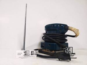 lot 340 image: Bosch B7050 Orbital Sander W 7 in. aluminum alloy rafter square