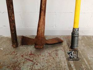 lot 201 image: 3 Pick Axes