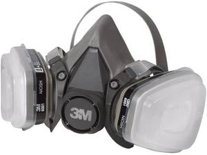lot 125 image: 3M Medium Professional Multipurpose Respirator Mask