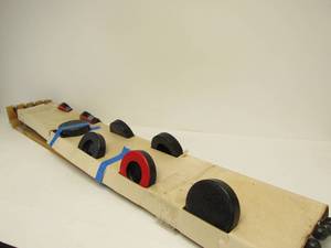 lot 41 image: Complete Vintage 1950s Dimco Free-Glide Shuffleboard Set
