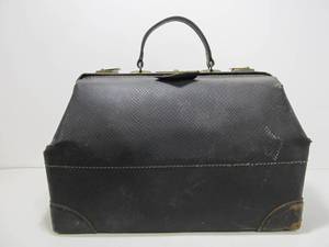 lot 51 image: Antique Leather Doctors BagSatchel
