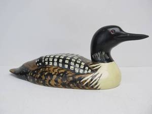 lot 81 image: Hand Carved & Painted Wooden Loon Decoy