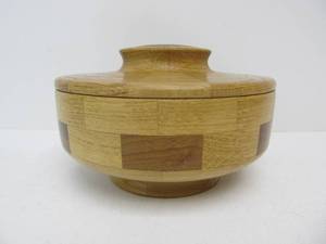 lot 87 image: Artisan Made Signed Covered Wood Bowl by Byron Lundmark