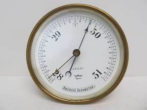 lot 100 image: Signed Antique Tycos Aneroid Brass Barometer