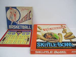 lot 94 image: vintage 1940s Electric Basketball & Skittle Ball Games