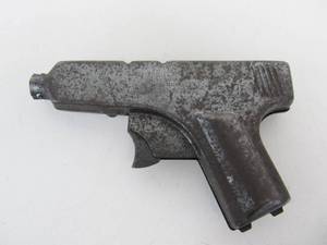 lot 112 image: Working Vintage DAISY Projector Pistol