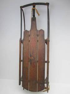 lot 114 image: Nice Antique FLEXIBLE FLYER Wooden Snow Sled