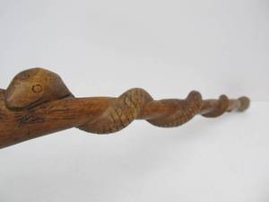 lot 120 image: Vintage Folk Art Hand Carved Walking Stick with Snake