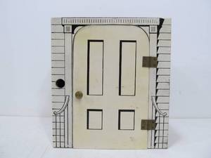 lot 193 image: Vintage 1950s Era Salesman Sample or Store Display for SOFTASILK Door Chimes
