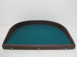 lot 195 image: Vintage 1930s Era Gambling Dice Board
