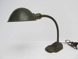 lot 234 image: Antique Industrial Green Gooseneck Desk Lamp