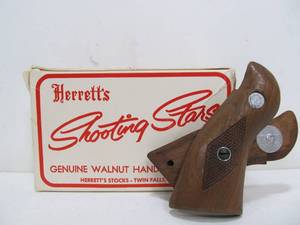 lot 263 image: NOS Vintage Walnut Ruger Pistol Grips