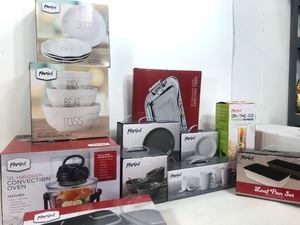 lot 314 image: Large Lot of Brand New PARINI Kitchen Ware & Appliances