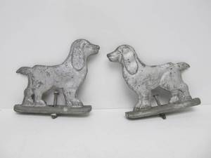 lot 172 image: Pair of Old Vintage Cast Aluminum Cocker Spaniel Fence Post Toppers