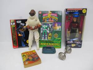 lot 173 image: Group of Vintage & Newer Toys