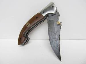 lot 178 image: Excellent Quality Inlaid Folding Knife wDamascus Steel Blade